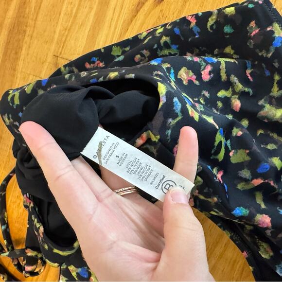 Athleta Leopard Multicolor Keyhole One Piece Swimsuit Size Small - Picture 4 of 6